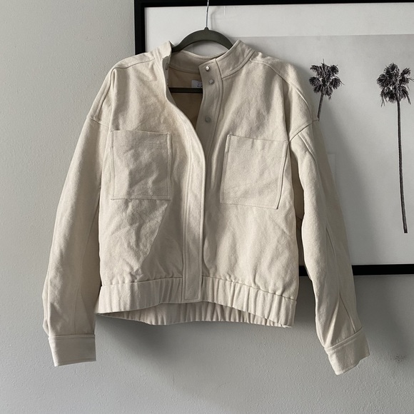 L'Academie | NWT Sofie Jacket in Beige Size L - Picture 2 of 4